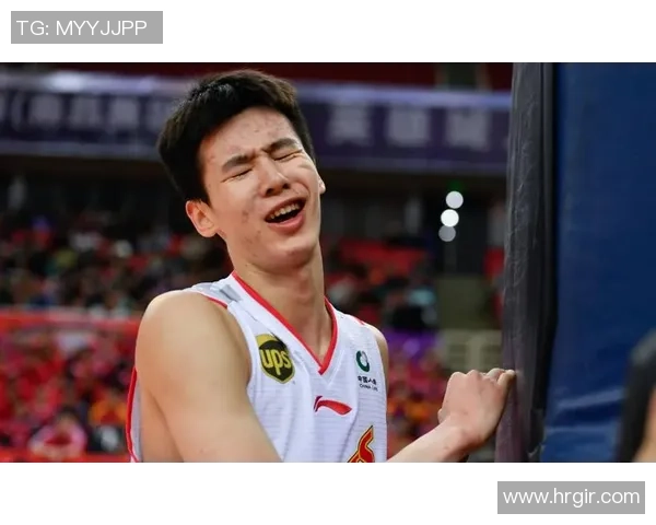 郭昊文：从篮球新星到未来之星的成长之路与挑战